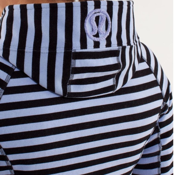 Lululemon Scuba sea stripe printed polar haze jacket hoodie size 6 - Picture 6 of 10